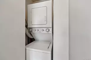 107 N Broadway, White Plains, NY 10601 - Photo 38