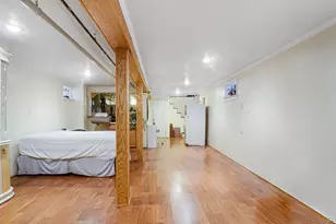 90-37 211th St, Queens Village, NY 11428 - Photo 22