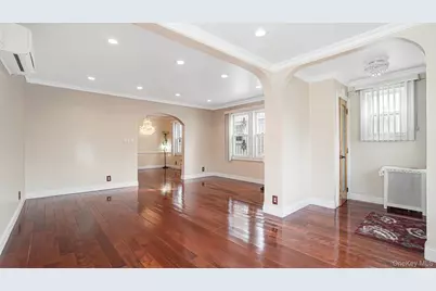 90-37 211 Street, Queens Village, NY 11428 - Photo 4