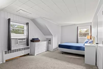 11 Glenwood Road, Glenwood Landing, NY 11545 - Photo 14