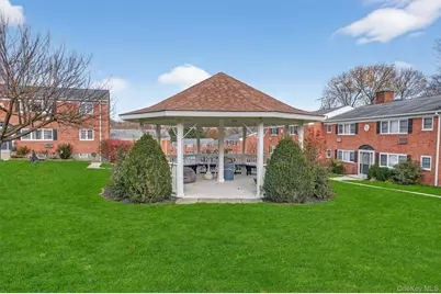 1879 Crompond Road #F13, Peekskill, NY 10566 - Photo 18