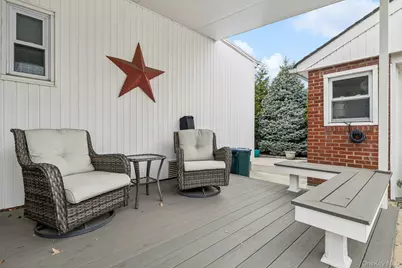 466 Jefferson Place, Mineola, NY 11501 - Photo 22