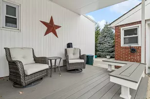 466 Jefferson Pl, Mineola, NY 11501 - Photo 22