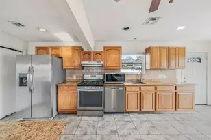 18 Jasper St S, Valley Stream, NY 11580 - Photo 10