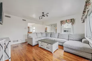 18 Jasper St S, Valley Stream, NY 11580 - Photo 4