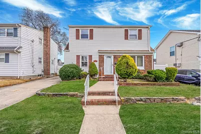 18 Jasper Street S, Valley Stream, NY 11580 - Photo 1