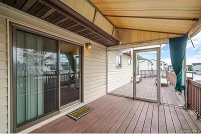 745 S 9th Street, Lindenhurst, NY 11757 - Photo 40