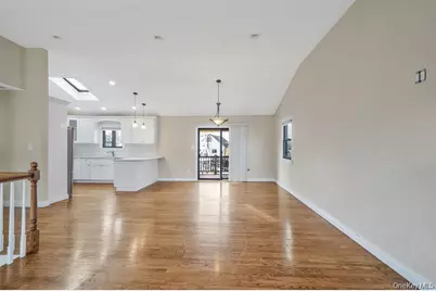 745 S 9th Street, Lindenhurst, NY 11757 - Photo 10