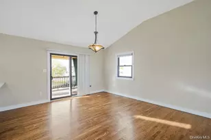 745 S 9th St, Lindenhurst, NY 11757 - Photo 12