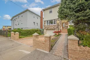 238-11 148th Dr, Rosedale, NY 11422 - Photo 4