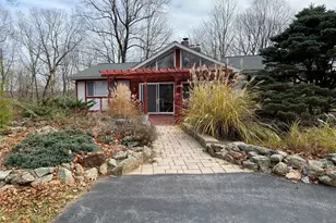 19 Cascade Lake Rd, Warwick, NY 10990 - Photo 2