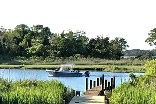 23 Wavecrest Dr, Mastic Beach, NY 11951 - Photo 26