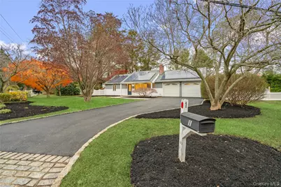 1 Upper Lane, Centerport, NY 11721 - Photo 4