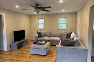 39 North Rd, Hampton Bays, NY 11946 - Photo 4