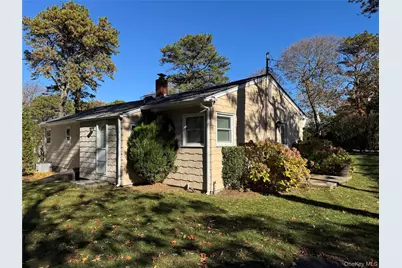39 North Rd., Hampton Bays, NY 11946 - Photo 2