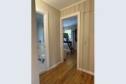 39 North Rd., Hampton Bays, NY 11946 - Photo 10