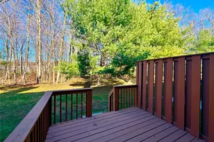 142 Pinebrook Dr, Hyde Park, NY 12538 - Photo 18