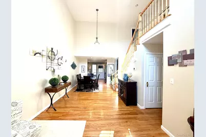 142 Pinebrook Drive, Hyde Park, NY 12538 - Photo 4