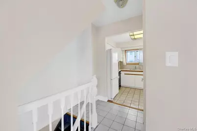 537A Ellsworth Avenue, Bronx, NY 10465 - Photo 12
