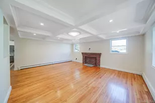 32 Williams Ave, Holtsville, NY 11742 - Photo 4