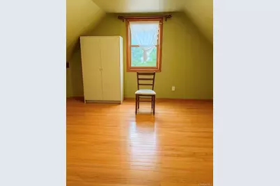 243 Cushing Avenue, Williston Park, NY 11596 - Photo 8