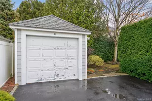 51 Park Ave, New Hyde Park, NY 11040 - Photo 24