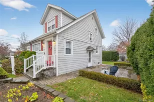 51 Park Ave, New Hyde Park, NY 11040 - Photo 18