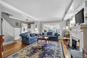 51 Park Ave, New Hyde Park, NY 11040 - Photo 4