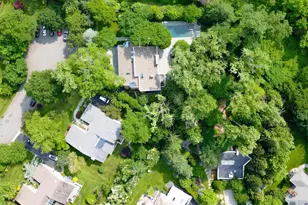 7 Folie Ct, Manhasset, NY 11030 - Photo 46