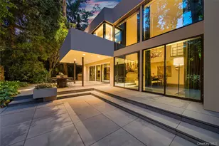 7 Folie Ct, Manhasset, NY 11030 - Photo 42