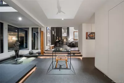 7 Folie Court, Manhasset, NY 11030 - Photo 4