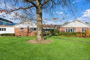 72 Lake End Rd, Merrick, NY 11566 - Photo 4