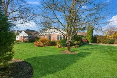 72 Lake End Road, Merrick, NY 11566 - Photo 2