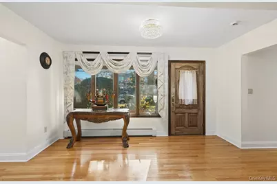 72 Lake End Road, Merrick, NY 11566 - Photo 8