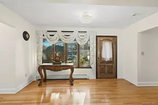 72 Lake End Rd, Merrick, NY 11566 - Photo 8