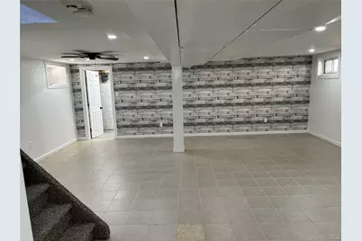 61 Natick Street, New York, NY 10306 - Photo 18