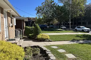 61 Natick St, New York, NY 10306 - Photo 2