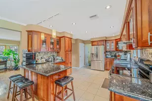 293 Marlin St, Dix Hills, NY 11746 - Photo 8