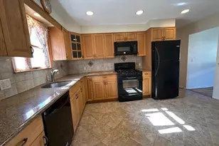 216 Hill Ave, Elmont, NY 11003 - Photo 4