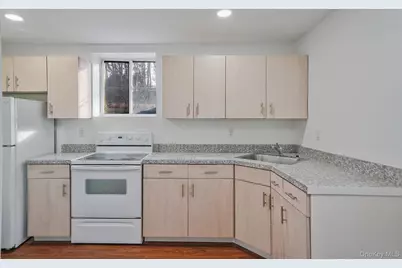 14 Clearview, Selden, NY 11784 - Photo 38