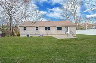 14 Clearview, Selden, NY 11784 - Photo 6