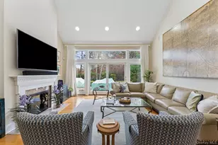 3 Cherry Blossom Ln, East Quogue, NY 11942 - Photo 16