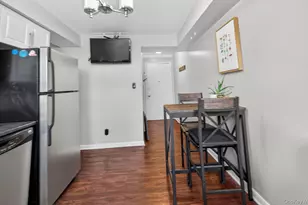 324 Post Ave, Westbury, NY 11590 - Photo 8