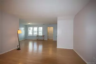 312 Artist Lake Dr, Middle Island, NY 11953 - Photo 10