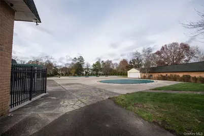 312 Artist Lake Drive, Middle Island, NY 11953 - Photo 22