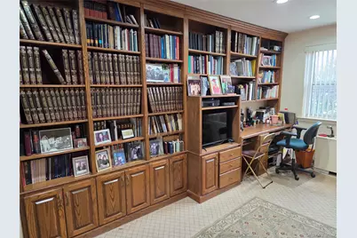 463 Summit Avenue #2F, Cedarhurst, NY 11516 - Photo 14