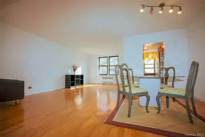 33-44 Junction Boulevard #2V, Jackson Heights, NY 11372 - Photo 12