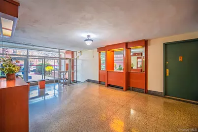 33-44 Junction Boulevard #2V, Jackson Heights, NY 11372 - Photo 8