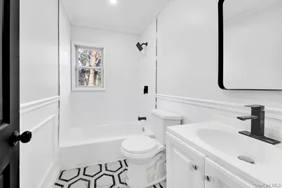 335 Lewis Avenue, Yorktown Heights, NY 10598 - Photo 8