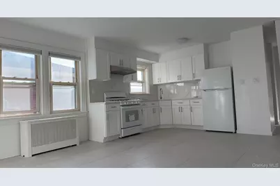 4014 190th St Street #2FL, Bayside, NY 11358 - Photo 2
